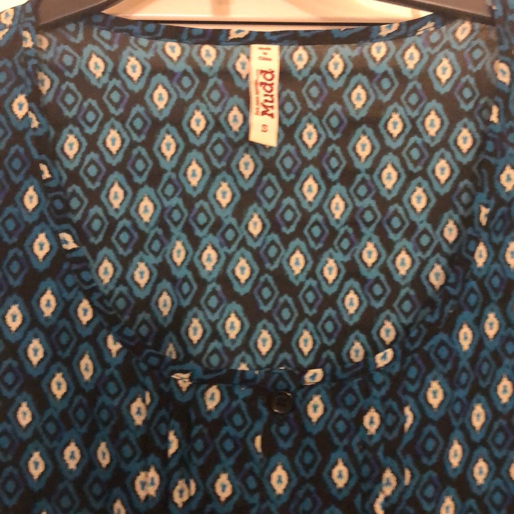 Pretty print blouse - Picture 2 of 5